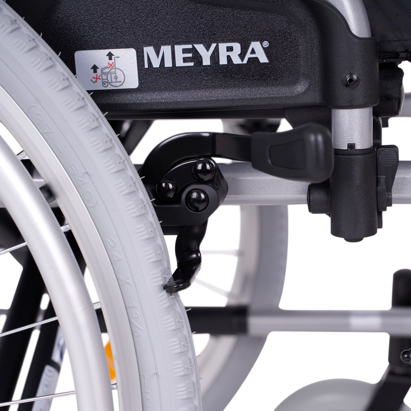 Кресло-коляска для инвалидов MEYRA 2.750 Eurochair 2 литые колеса / 38 размер