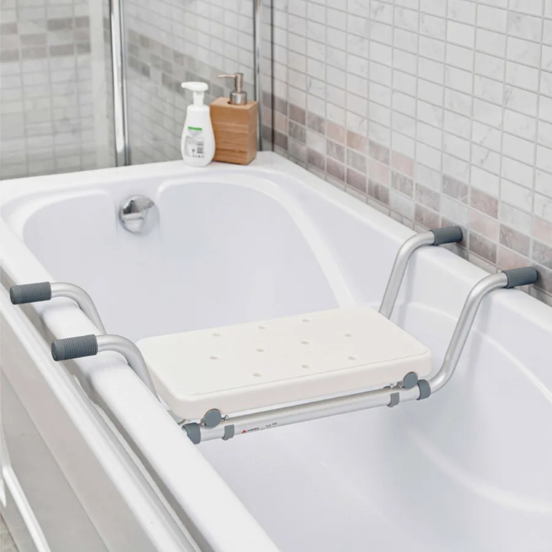 Сиденье для ванны Ortonica Lux 300