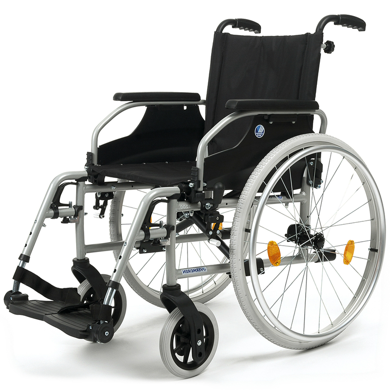 Кресло-коляска для инвалидов механическая Vermeiren D200 46 размер