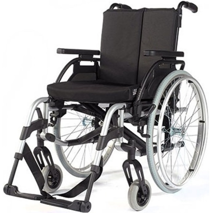 Кресло-коляска для инвалидов механическая Titan LY-710-0740 (BREEZY RubiX2) 41 размер